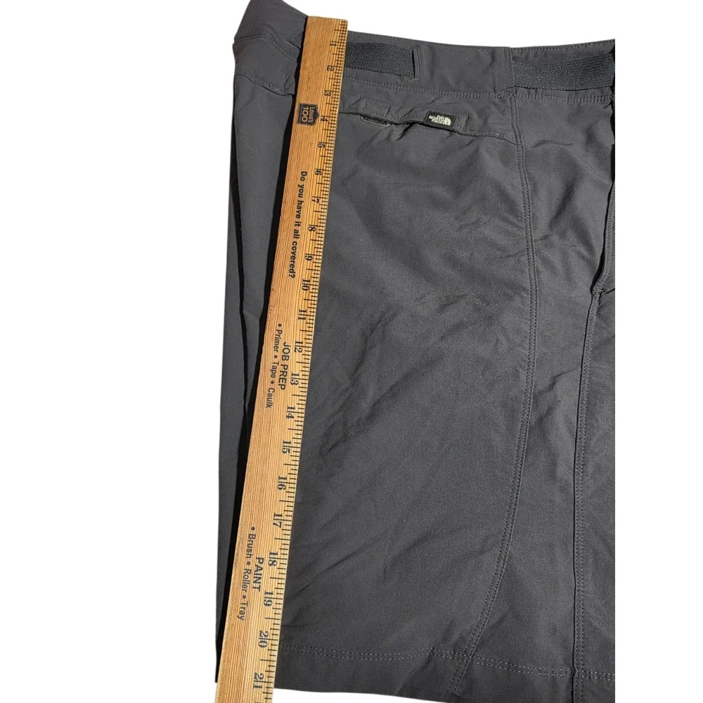 The North Face Mens 38 Black Hiking Shorts Belted Zip Pocket‎ Outdoor Trail A11